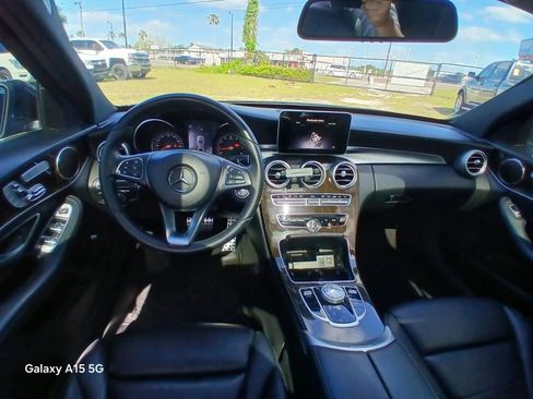 Used 2018 Mercedes-Benz C 300 Sedan w/ Premium Package image 27