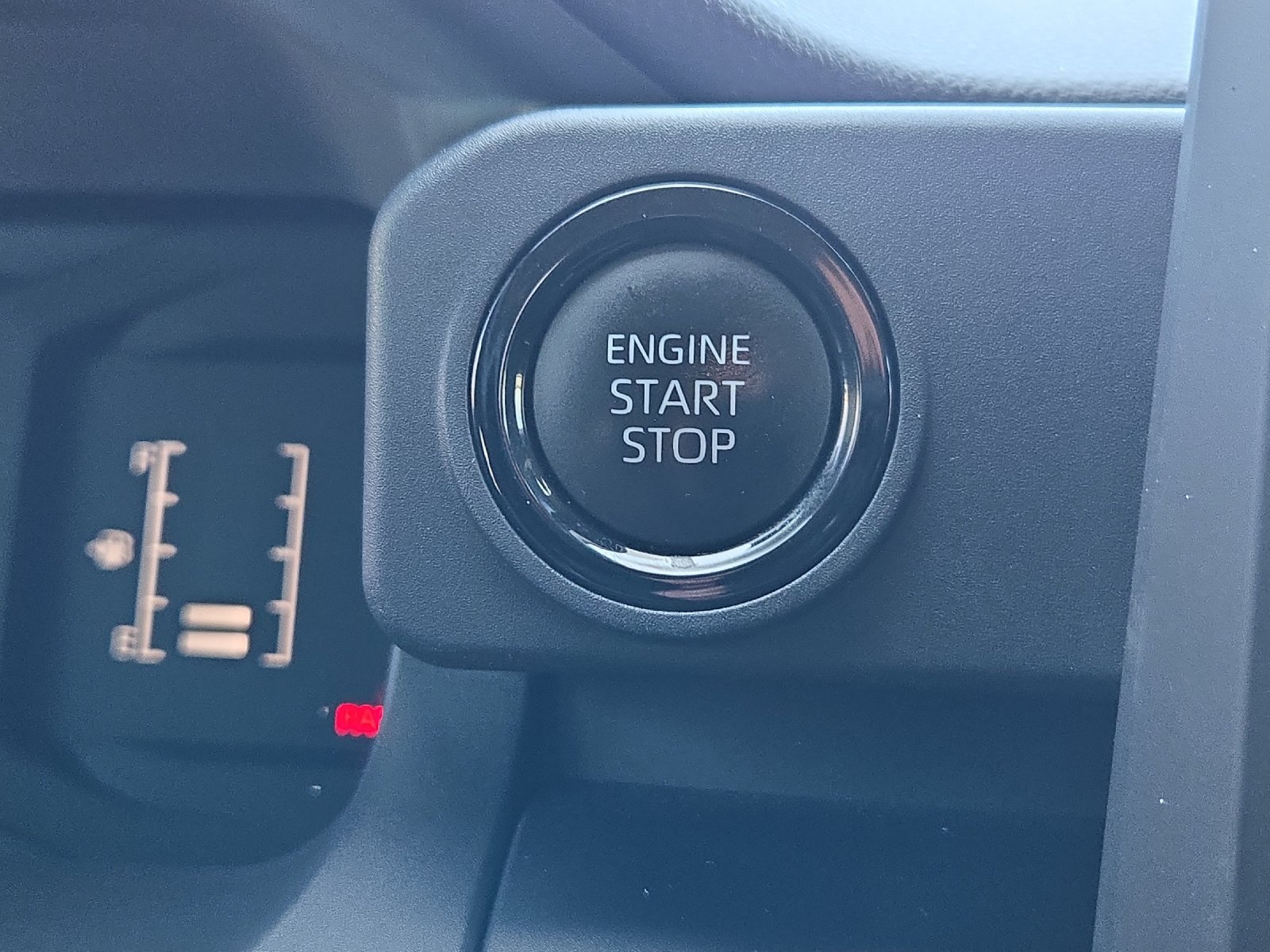 Certified 2025 Toyota Tacoma SR AWD/4WD image 20