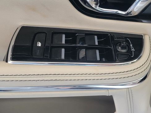 Used 2014 Jaguar XJ L Portfolio AWD/4WD image 36
