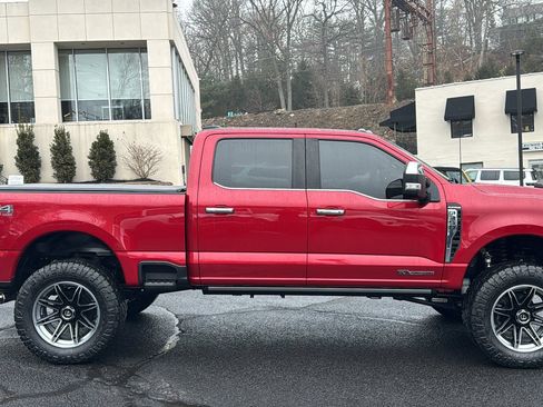 Used 2024 Ford F350 Platinum w/ FX4 Off-Road Package image 4