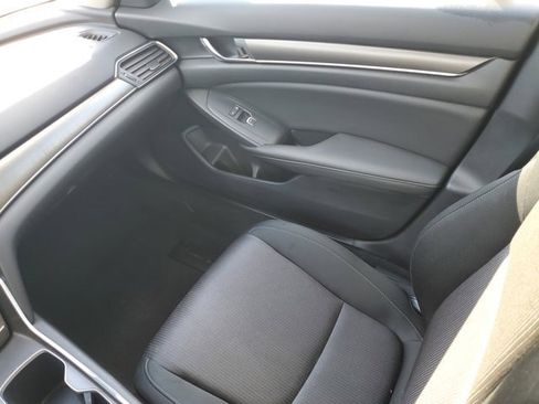 Used 2020 Honda Accord LX image 8