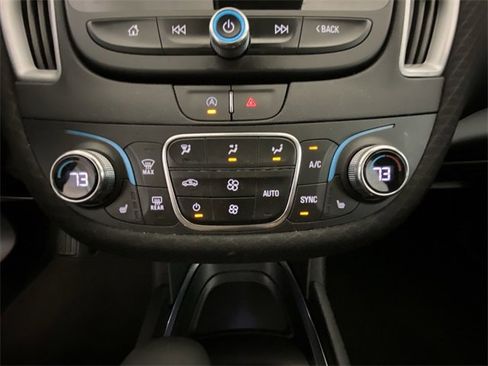 Used 2024 Chevrolet Malibu LT image 19