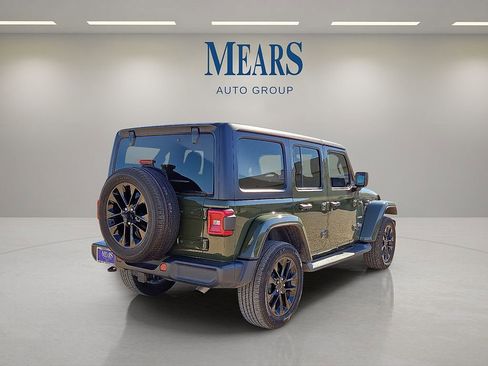 Used 2021 Jeep Wrangler Unlimited Sahara image 5