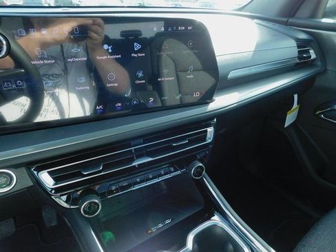 New 2026 Chevrolet Traverse LT w/ Sun and Wheel Package image 36