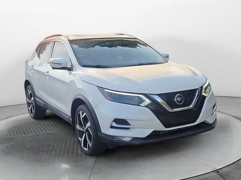 Used 2020 Nissan Rogue Sport SL w/ Premium Package FWD image 7