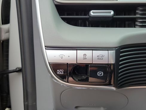 Certified 2024 Hyundai Ioniq 5 SEL RWD image 12