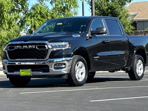 Used 2025 RAM 1500 Big Horn AWD/4WD image 16