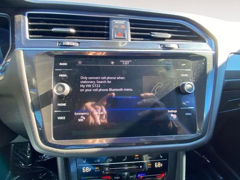 Used 2022 Volkswagen Tiguan SE image 27