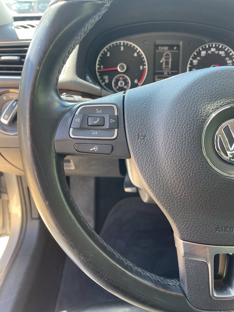 Used 2014 Volkswagen Passat TDI SEL Premium FWD image 15