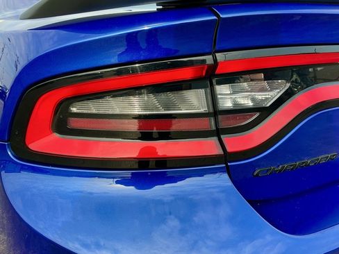 Used 2018 Dodge Charger SXT Plus w/ Blacktop Package image 14