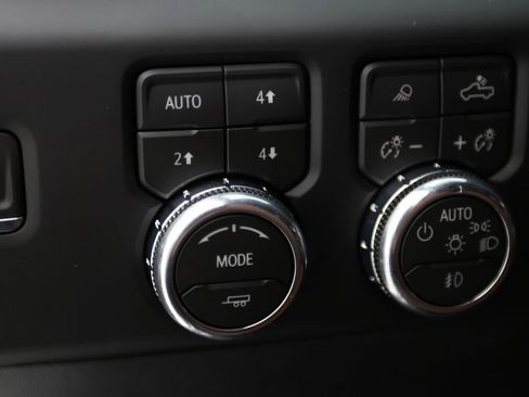 Used 2026 GMC Sierra 3500 Denali Ultimate AWD/4WD image 28