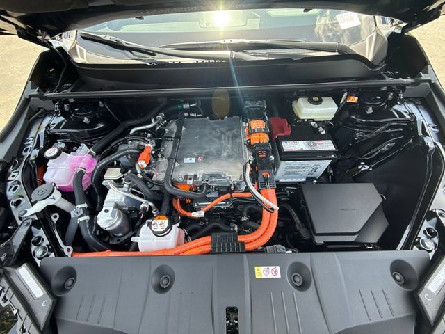 New 2026 Toyota C-HR AWD/4WD image 7