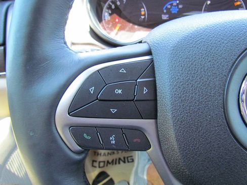 Used 2018 Jeep Grand Cherokee Limited RWD image 24