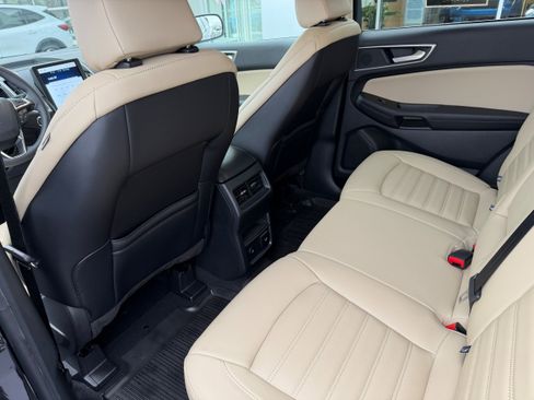 Certified 2024 Ford Edge SEL w/ Convenience Package image 11
