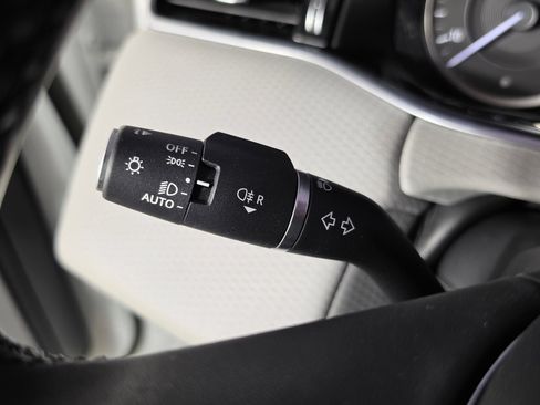 Used 2023 Land Rover Range Rover Evoque S AWD/4WD image 22