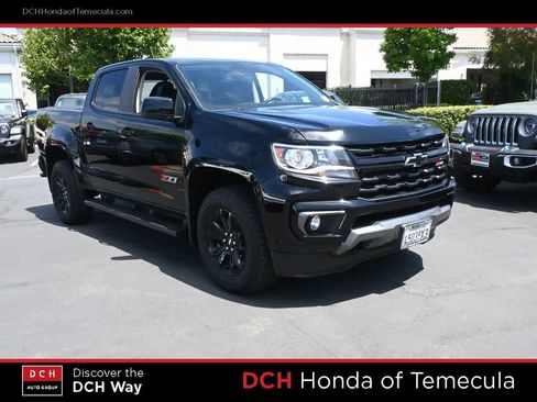Used 2021 Chevrolet Colorado Z71 w/ Z71 Midnight Edition AWD/4WD image 4