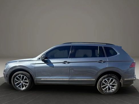 Used 2020 Volkswagen Tiguan SE w/ Panoramic Sunroof Package AWD/4WD image 8