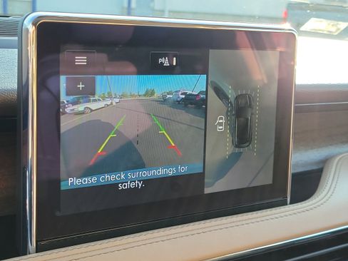 Used 2022 Lincoln Corsair Reserve w/ Equipment Group 201A image 28