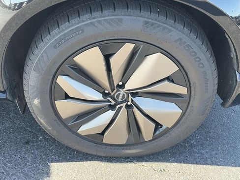 Certified 2023 Nissan Ariya FWD image 11