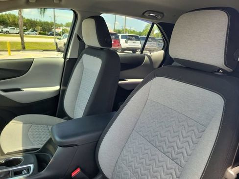 Used 2022 Chevrolet Equinox LT FWD image 14