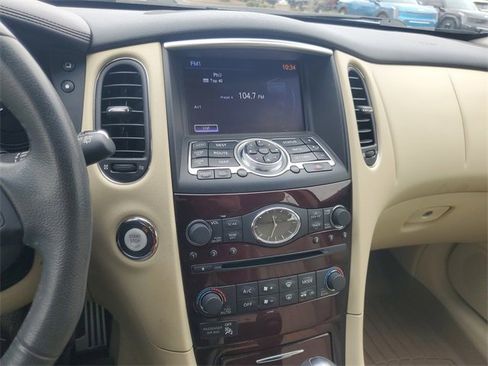 Used 2017 INFINITI QX50 2WD w/ Technology Package image 30