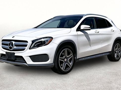 Used 2016 Mercedes-Benz GLA 250 image 42