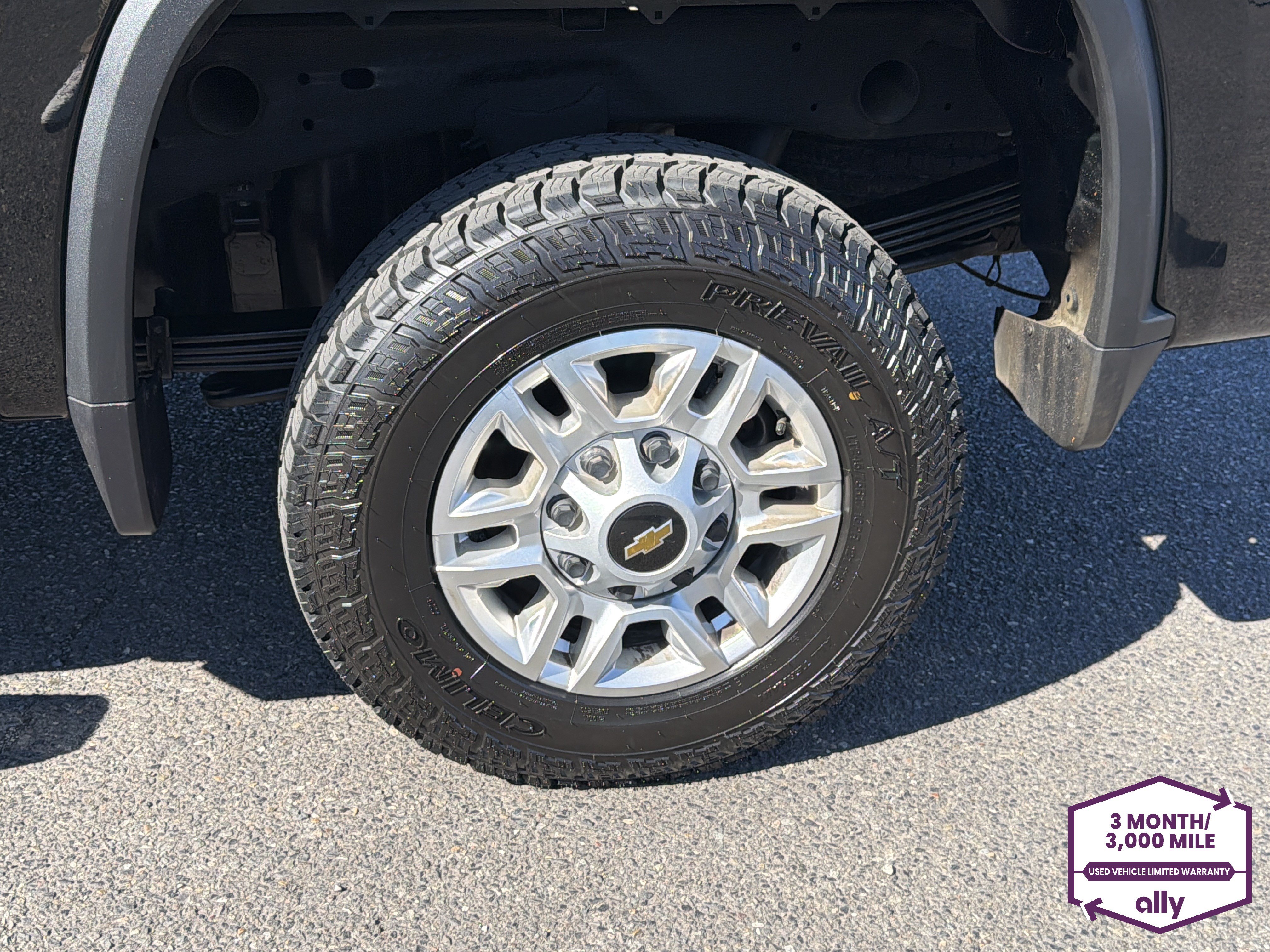 Used 2025 Chevrolet Silverado 2500 LT w/ Convenience Package AWD/4WD image 24
