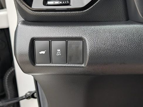 Used 2025 Honda Pilot Touring image 23