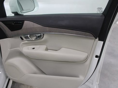 Used 2022 Volvo XC90 T8 Inscription w/ Advanced Package AWD/4WD image 25