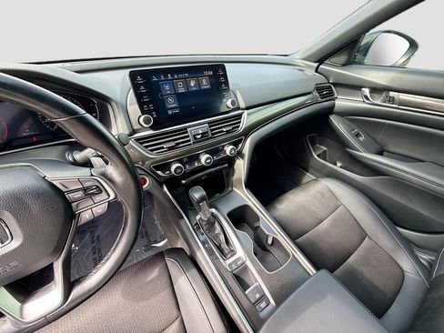 Used 2020 Honda Accord Sport image 25