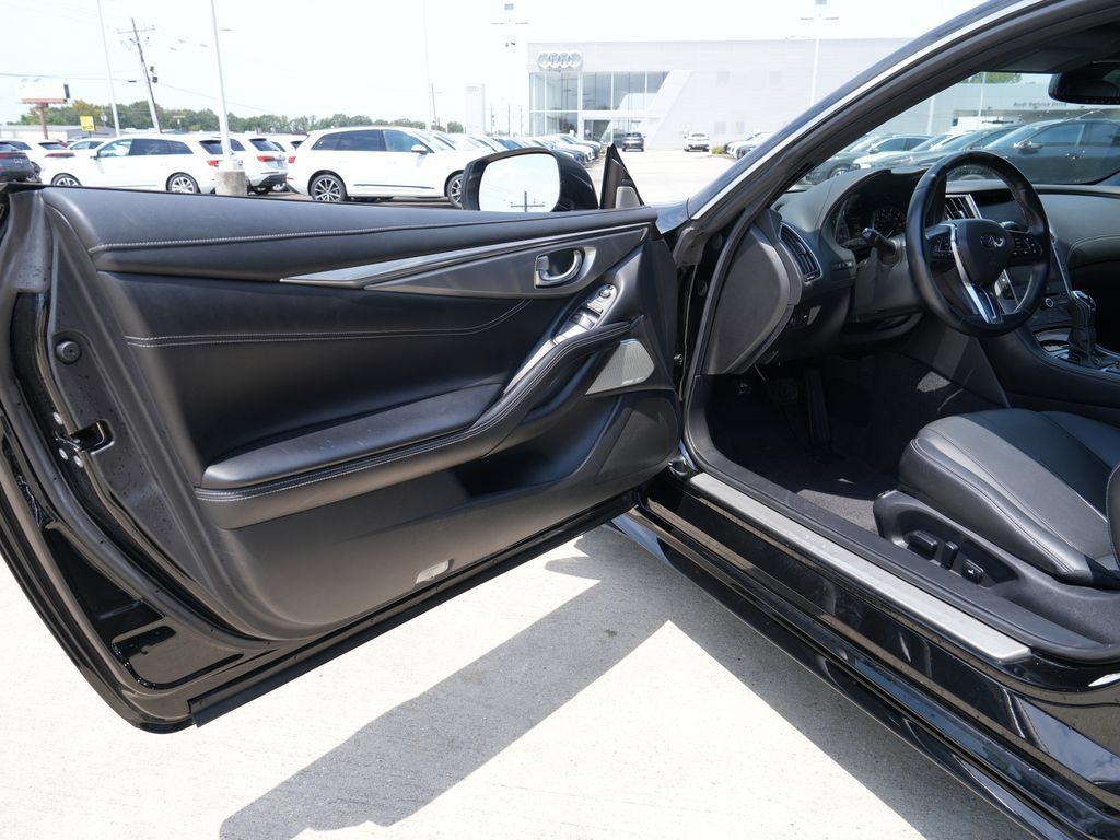 Used 2021 INFINITI Q60 3.0t Luxe w/ Cargo Package AWD/4WD image 22