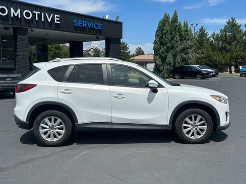 Used 2016 MAZDA CX-5 Touring FWD image 2