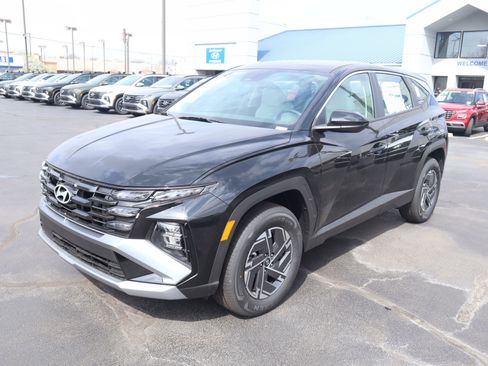 New 2026 Hyundai Tucson Blue SE AWD/4WD image 8