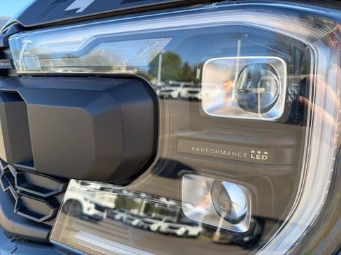 Used 2025 Ford Ranger Raptor image 14