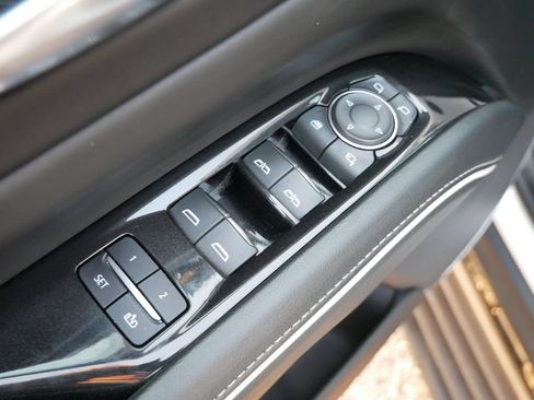 Used 2023 Cadillac Escalade Premium Luxury w/ Performance Package AWD/4WD image 14