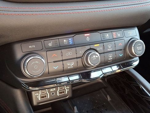 Used 2026 Dodge Durango GT image 16