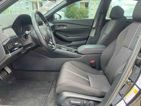Used 2024 Honda Accord Sport image 10