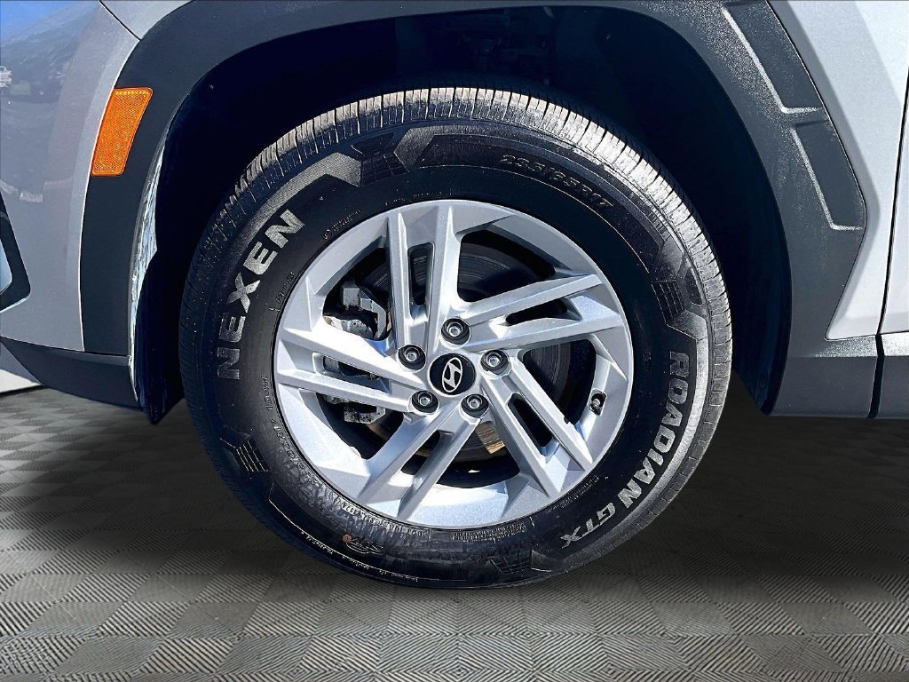 Used 2025 Hyundai Tucson SE AWD/4WD image 7