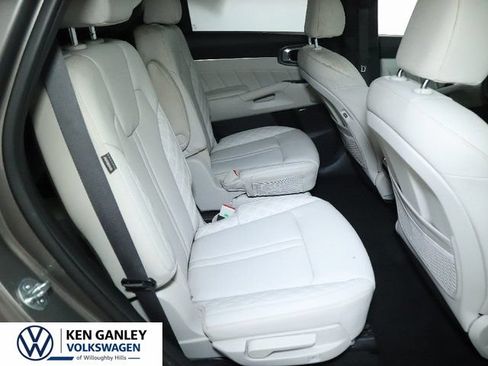 Used 2025 Kia Sorento SX Prestige AWD/4WD image 35