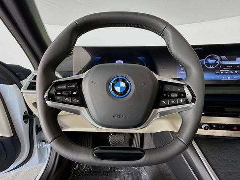 New 2026 BMW i4 eDrive40 w/ Premium Package RWD image 11