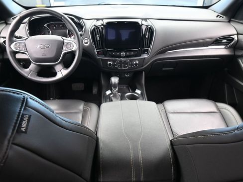 Used 2023 Chevrolet Traverse LT w/ Midnight/Sport Edition image 39