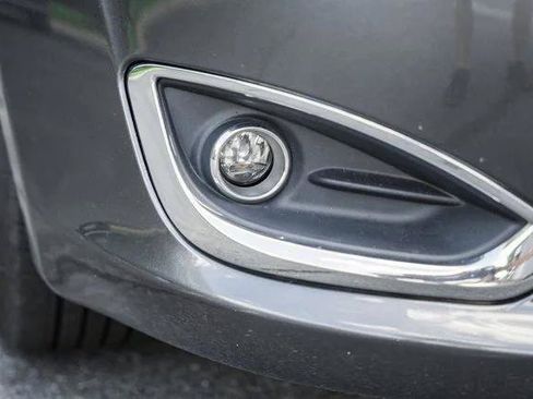 Certified 2019 Chrysler Pacifica Limited FWD image 22