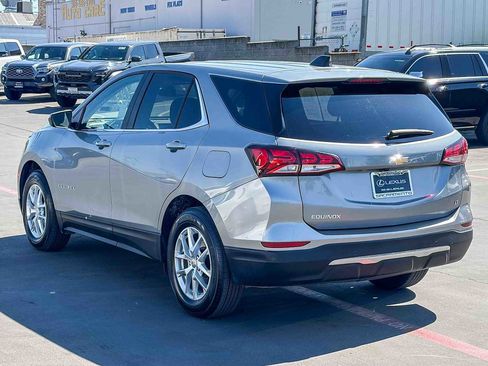 Used 2024 Chevrolet Equinox LT image 2