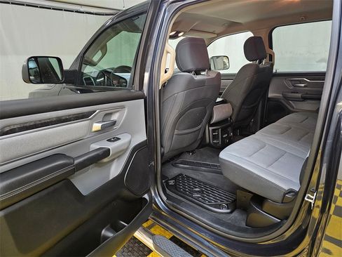 Used 2019 RAM 1500 Big Horn image 15