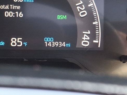 Used 2019 Toyota RAV4 XSE AWD/4WD image 22