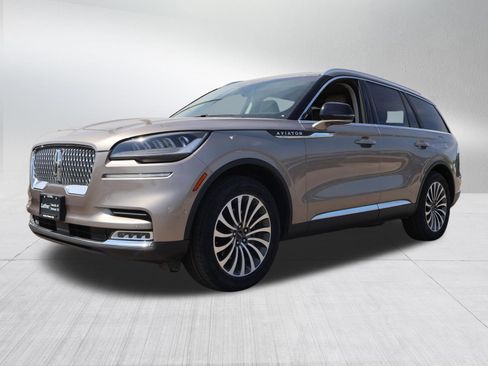 Used 2020 Lincoln Aviator Reserve w/ Equipment Group 201A AWD/4WD image 3