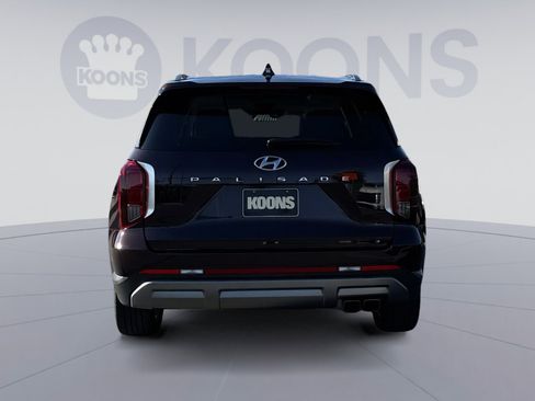 Used 2024 Hyundai Palisade Limited image 5