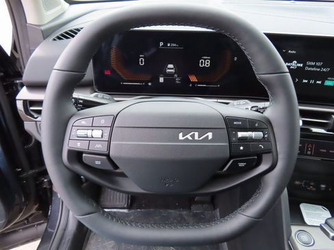 New 2026 Kia Sportage EX w/ EX Panorama Roof Package AWD/4WD image 4
