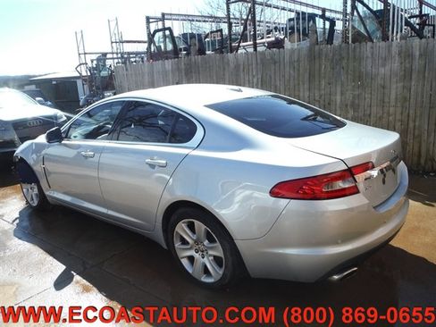 Used 2010 Jaguar XF Luxury image 4