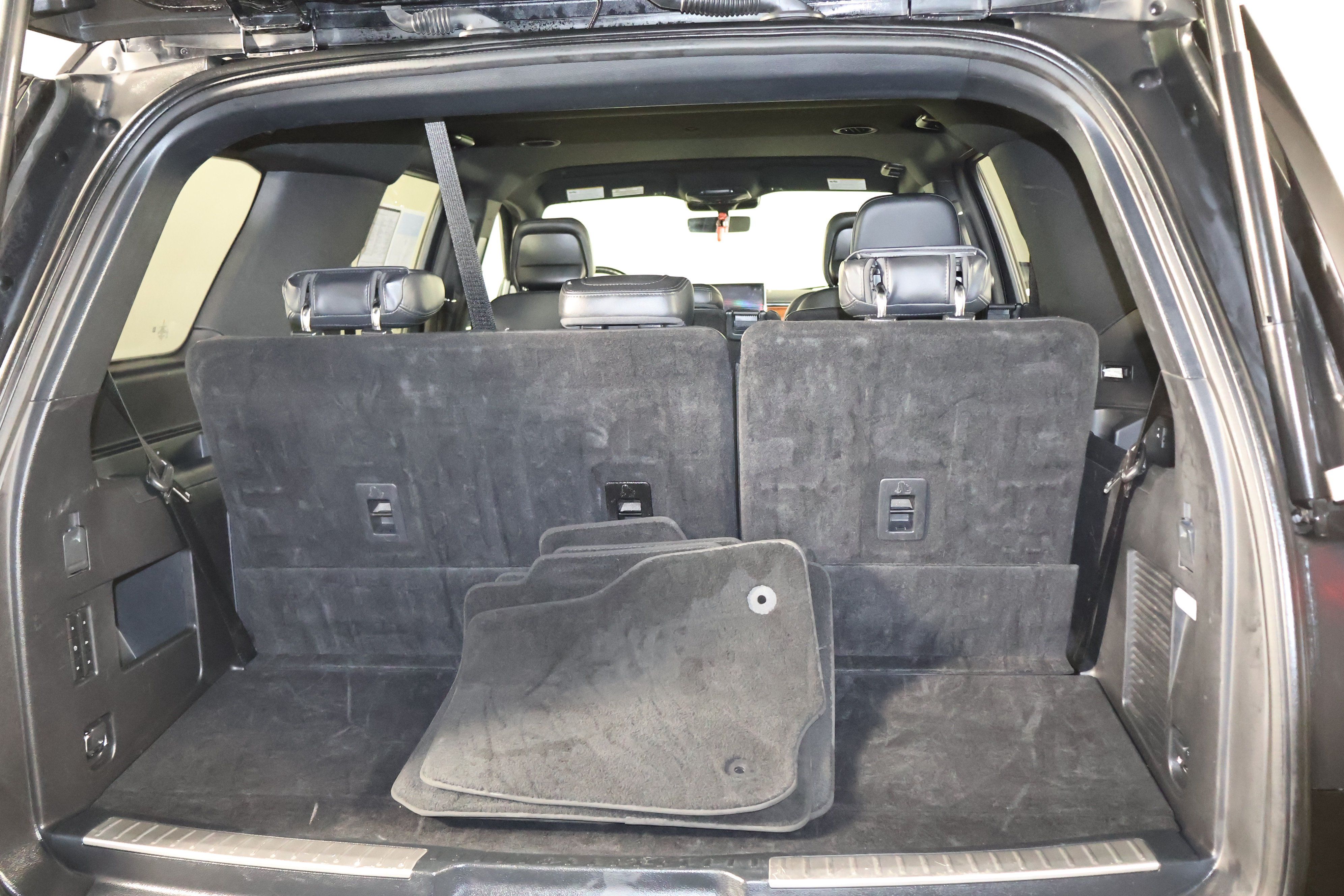 Used 2024 Lincoln Navigator Premiere AWD/4WD image 54